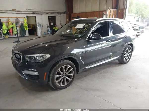 5UXTR9C53KLP88576 2019 BMW X3 - Image 2