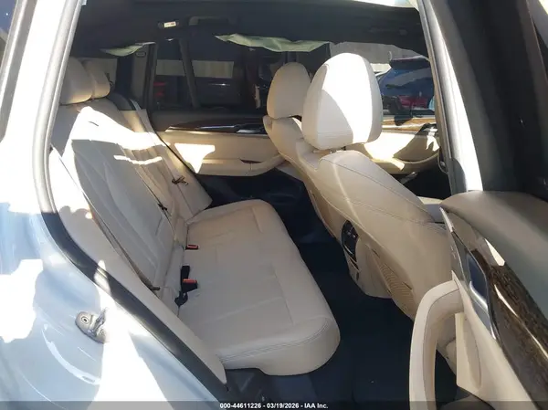 5UXTR9C53KLP93955 2019 BMW X3 - Image 8