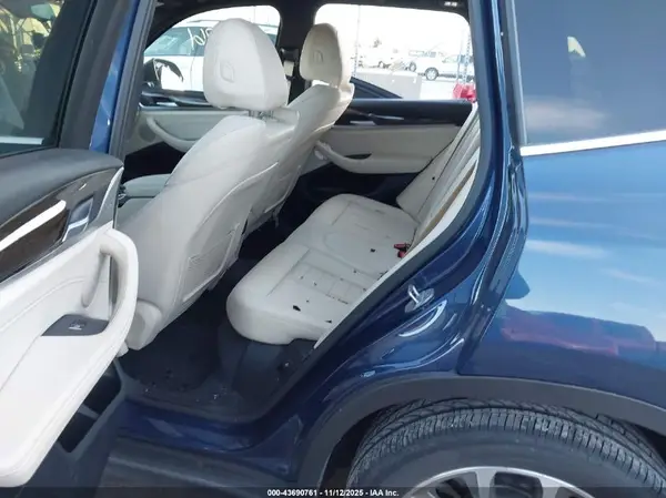5UXTR9C53KLP94264 2019 BMW X3 - Image 8