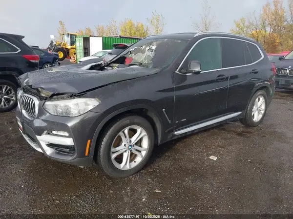 5UXTR9C54JLC78786 2018 BMW X3 - Image 2
