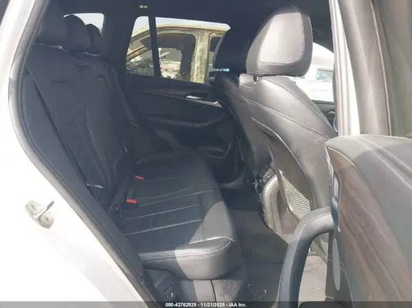 5UXTR9C54JLC80568 2018 BMW X3 - Image 8