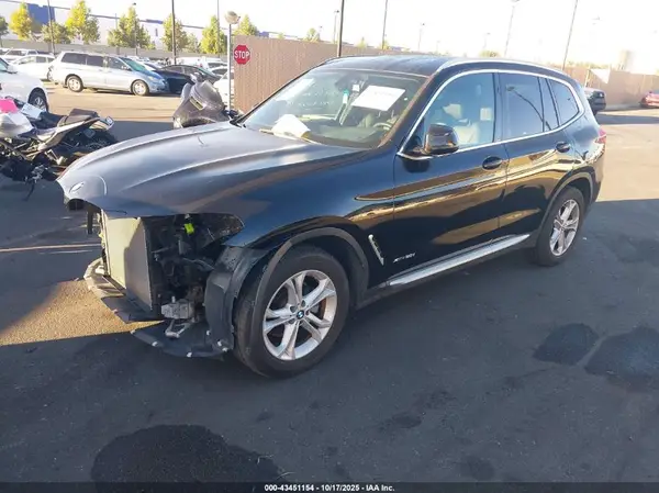 5UXTR9C54JLD59318 2018 BMW X3 - Image 2