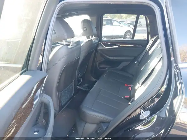 5UXTR9C54JLD59318 2018 BMW X3 - Image 8