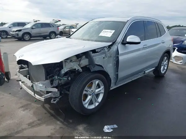 5UXTR9C54JLD74885 2018 BMW X3 - Image 2