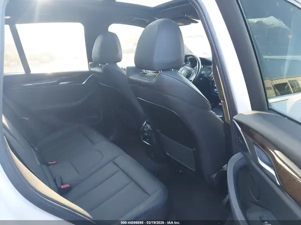 5UXTR9C54KLD91607 2019 BMW X3 - Image 8