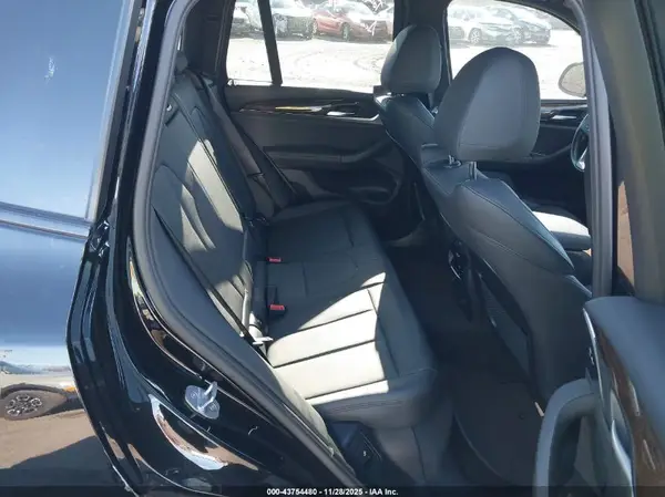 5UXTR9C54KLD98718 2019 BMW X3 - Image 8