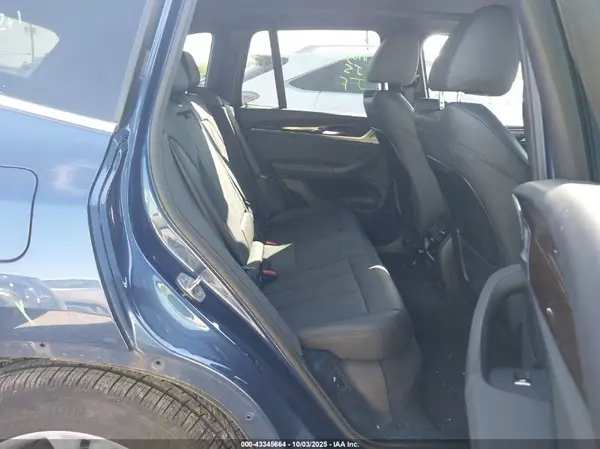 5UXTR9C54KLE11869 2019 BMW X3 - Image 8