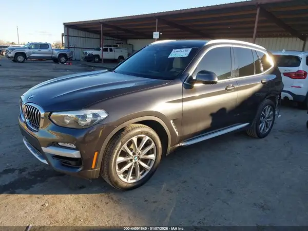 5UXTR9C54KLE12102 2019 BMW X3 - Image 2