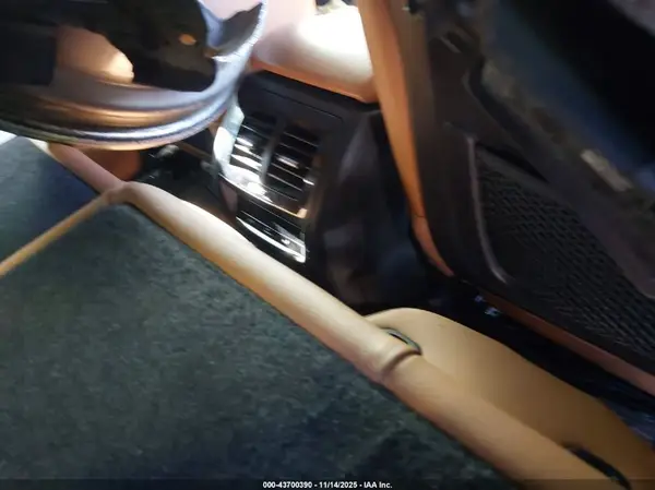 5UXTR9C54KLE12567 2019 BMW X3 - Image 8