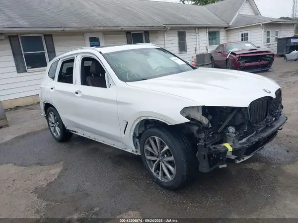 5UXTR9C54KLP77571 2019 BMW X3 - Image 1