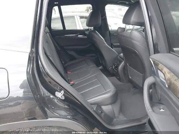 5UXTR9C54KLP80891 2019 BMW X3 - Image 8