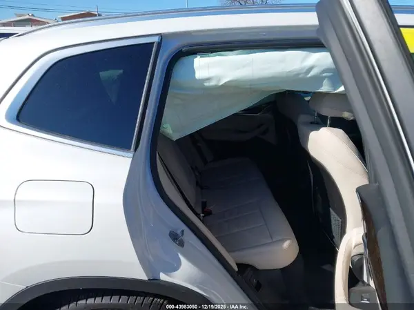 5UXTR9C54KLP90434 2019 BMW X3 - Image 8