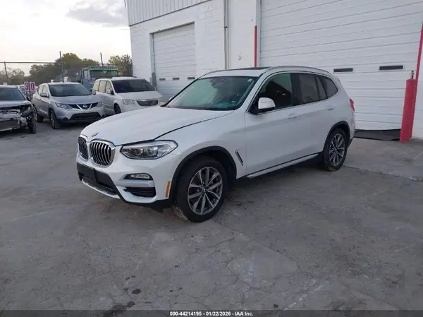5UXTR9C54KLP96010 2019 BMW X3 - Image 2
