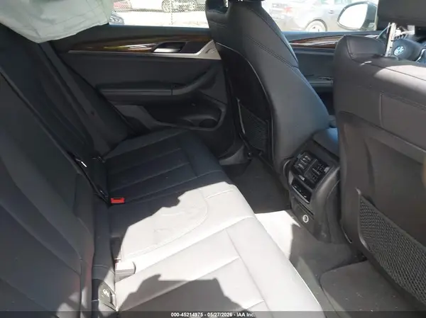 5UXTR9C54KLR03380 2019 BMW X3 - Image 8