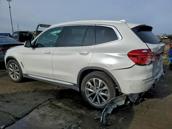 5UXTR9C54KLR03606 2019 BMW X3 - Image 2