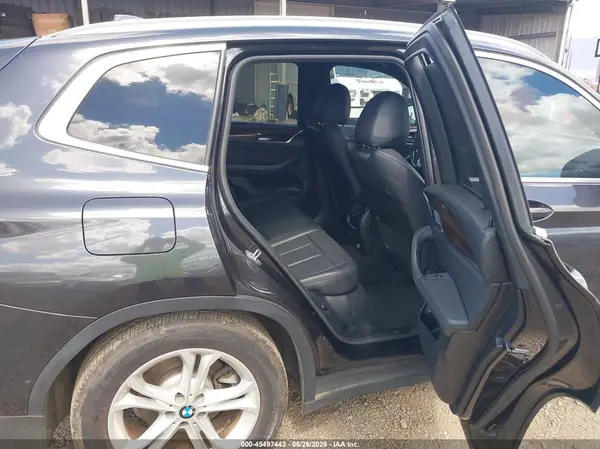 5UXTR9C55JLC74083 2018 BMW X3 - Image 8