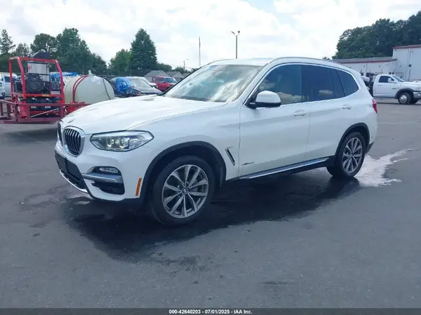 5UXTR9C55JLC77162 2018 BMW X3 - Image 2
