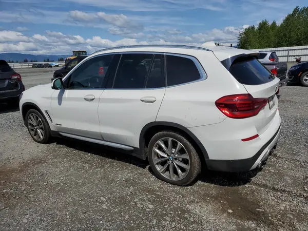 5UXTR9C55JLC77288 2018 BMW X3 - Image 2