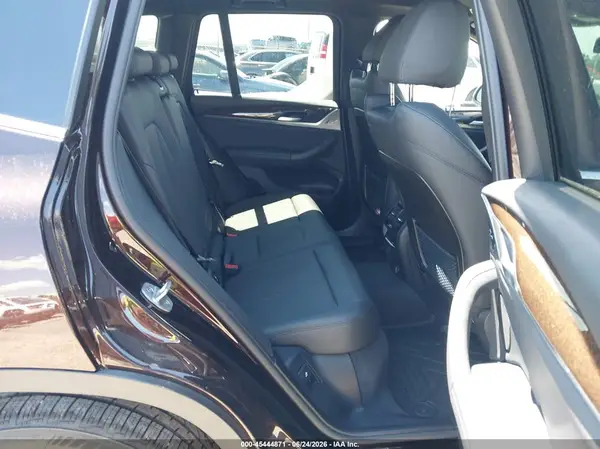 5UXTR9C55JLC77825 2018 BMW X3 - Image 8