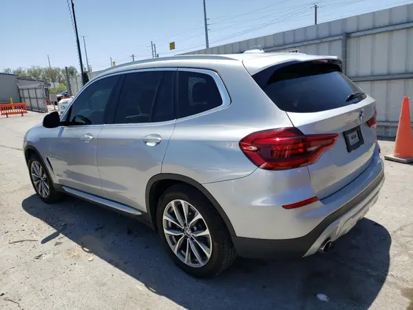 5UXTR9C55JLC83480 2018 BMW X3 - Image 2