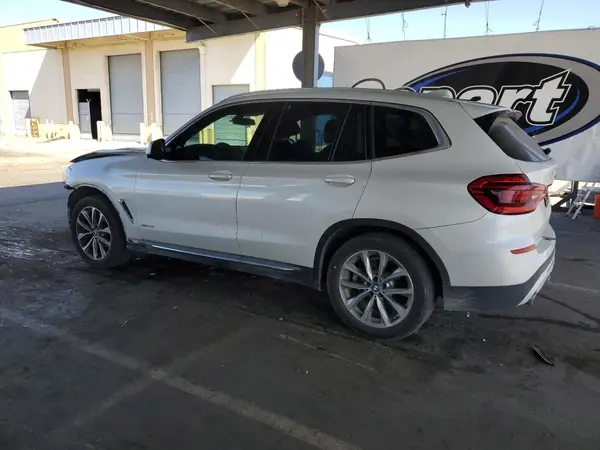 5UXTR9C55JLC83947 2018 BMW X3 - Image 2