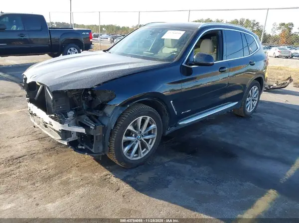 5UXTR9C55JLD61742 2018 BMW X3 - Image 2