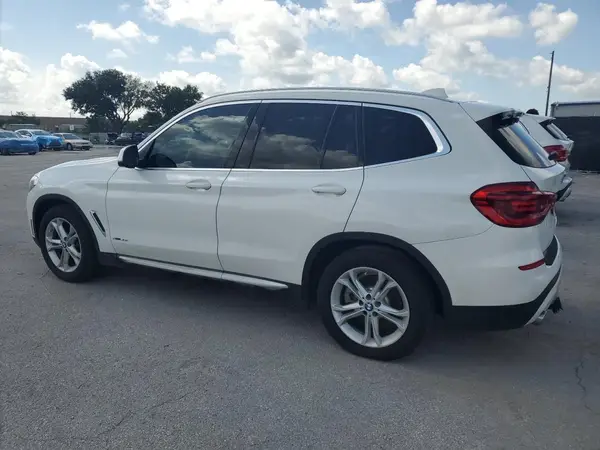 5UXTR9C55JLD62910 2018 BMW X3 - Image 2