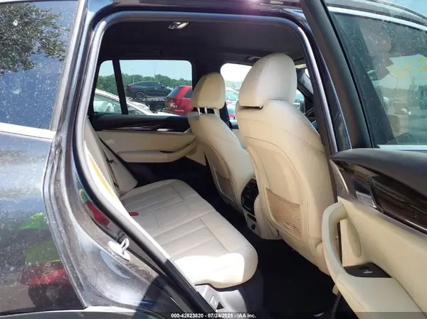 5UXTR9C55JLD88715 2018 BMW X3 - Image 8