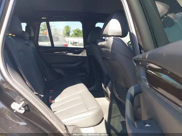 5UXTR9C55KLD91678 2019 BMW X3 - Image 8