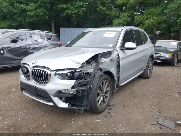 5UXTR9C55KLD94970 2019 BMW X3 - Image 2