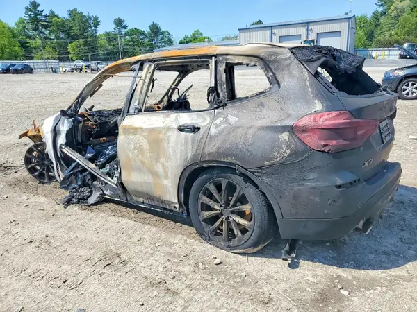 5UXTR9C55KLD95276 2019 BMW X3 - Image 2