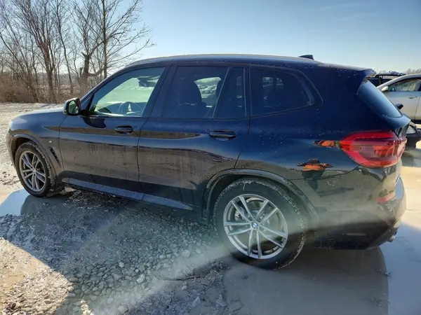 5UXTR9C55KLD97965 2019 BMW X3 - Image 2