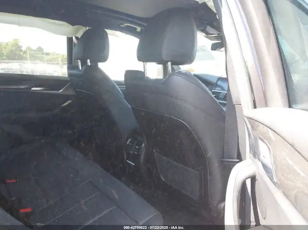 5UXTR9C55KLE12948 2019 BMW X3 - Image 8