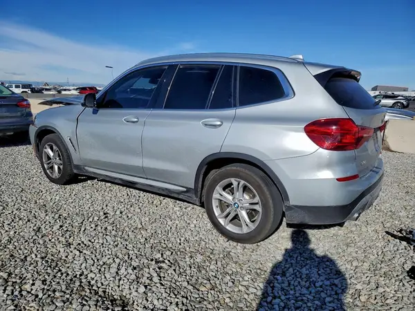 5UXTR9C55KLE13307 2019 BMW X3 - Image 2