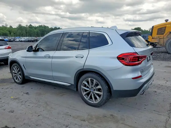 5UXTR9C55KLE13551 2019 BMW X3 - Image 2