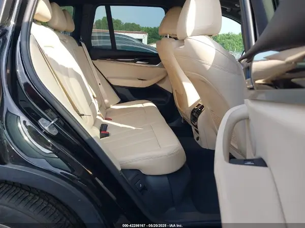 5UXTR9C55KLE15302 2019 BMW X3 - Image 8