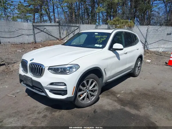 5UXTR9C55KLE21939 2019 BMW X3 - Image 2