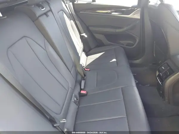 5UXTR9C55KLE21939 2019 BMW X3 - Image 8