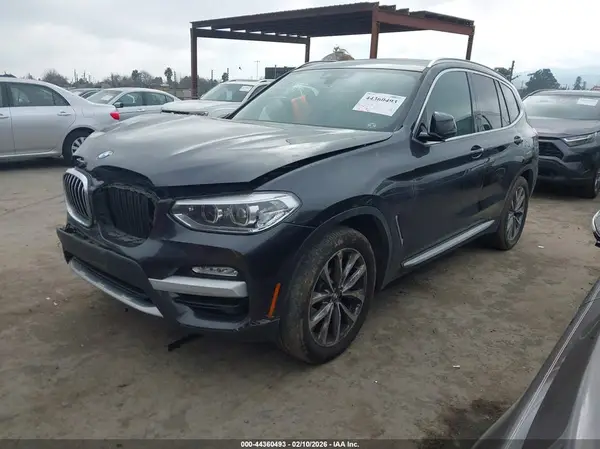 5UXTR9C55KLP90071 2019 BMW X3 - Image 2