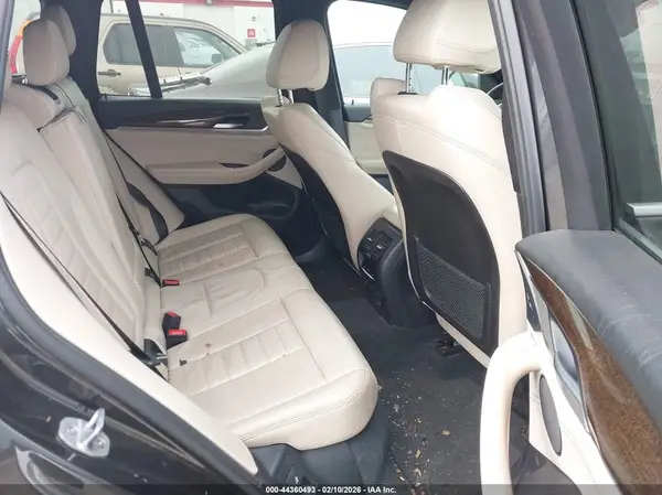 5UXTR9C55KLP90071 2019 BMW X3 - Image 8