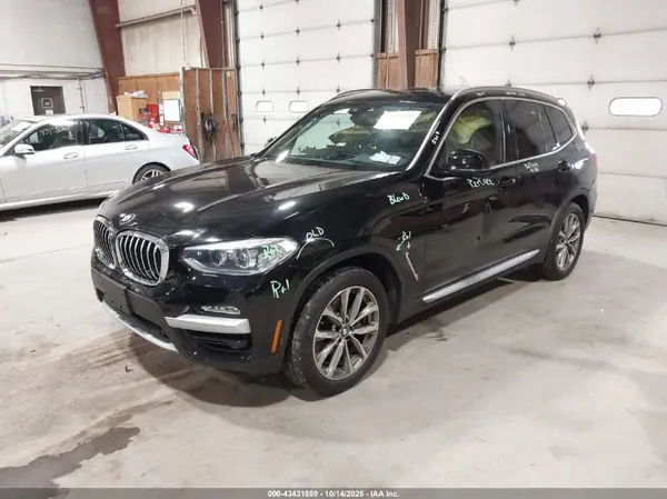 5UXTR9C55KLP94007 2019 BMW X3 - Image 2