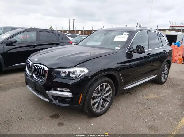 5UXTR9C55KLP95951 2019 BMW X3 - Image 2