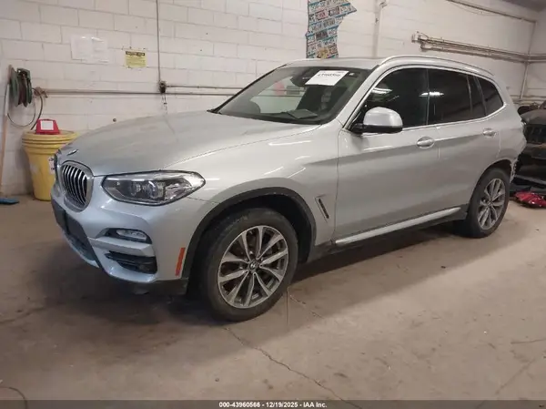 5UXTR9C55KLR04201 2019 BMW X3 - Image 2