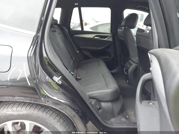 5UXTR9C55KLR04988 2019 BMW X3 - Image 8