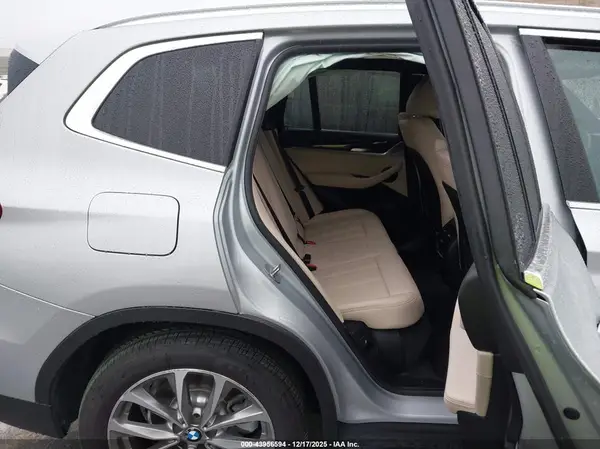 5UXTR9C55KLR06031 2019 BMW X3 - Image 8