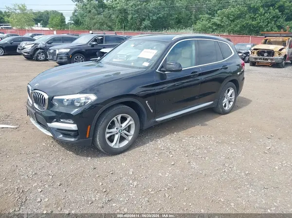 5UXTR9C55KLR08197 2019 BMW X3 - Image 2