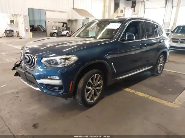 5UXTR9C55KLR09432 2019 BMW X3 - Image 2
