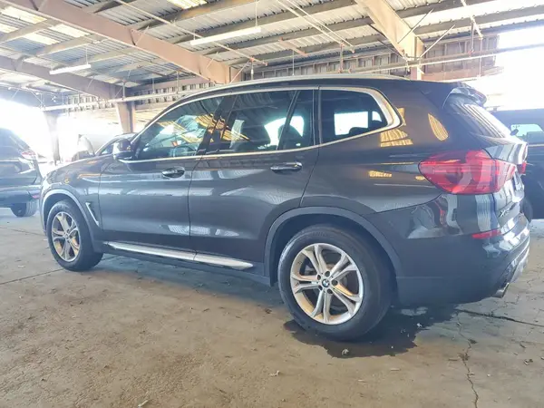 5UXTR9C55KLR09978 2019 BMW X3 - Image 2