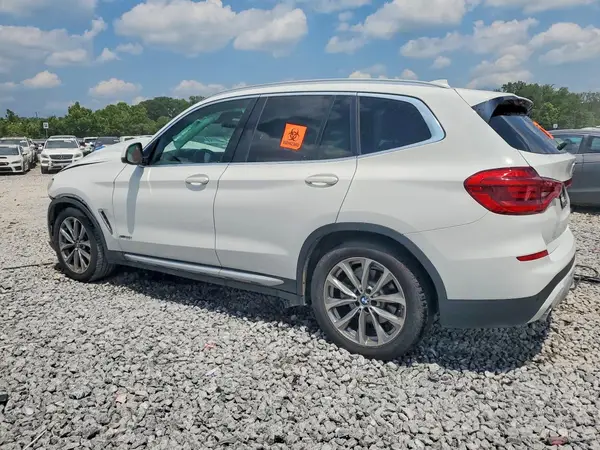5UXTR9C56JLC72603 2018 BMW X3 - Image 2