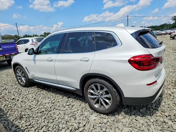 5UXTR9C56JLC76649 2018 BMW X3 - Image 2